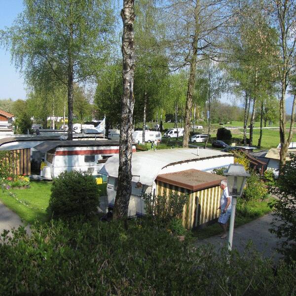 Campingplatz u. Ferienhaus Hofbauer
