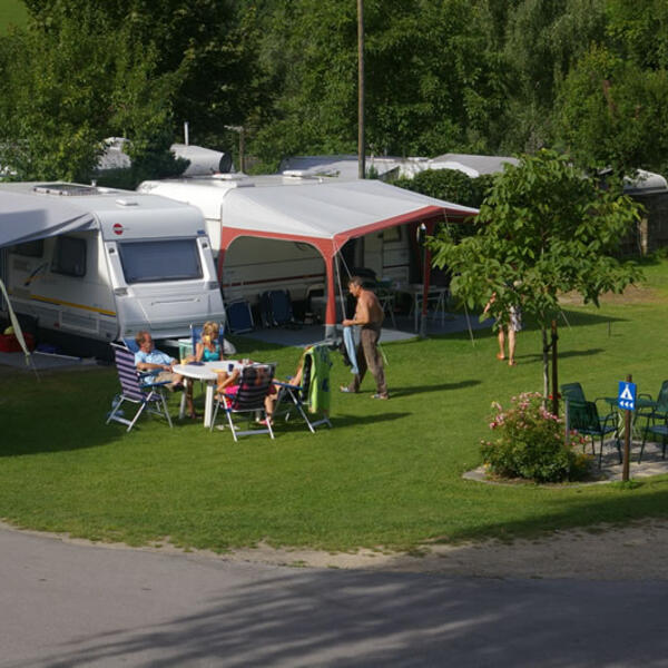 Terrassen Campingplatz Traisen