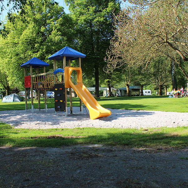 Wohnmobilstellplatz/ Camping Cimbria