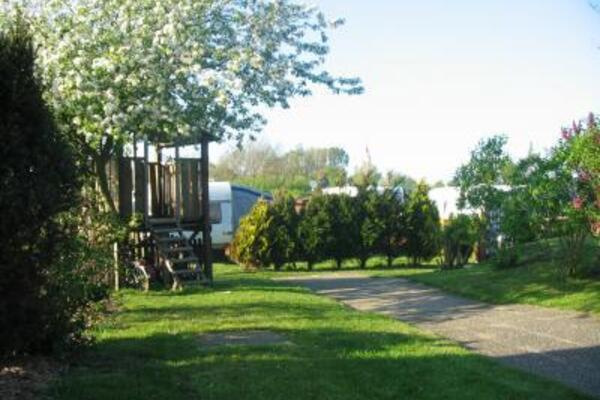 Appartementhaus und Campingplatz "Olendiek"