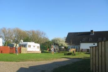 Appartementhaus und Campingplatz "Olendiek"